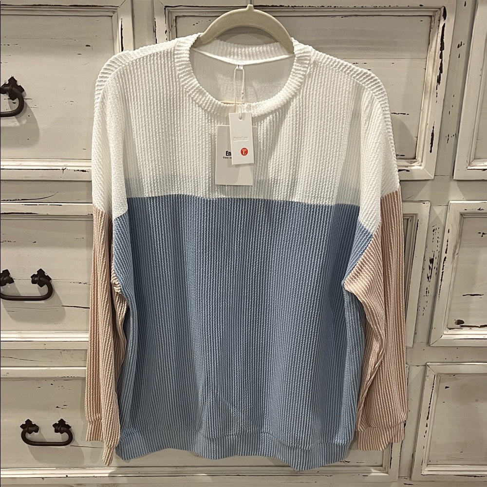 NWT Colorblock Sweater - Blue, White, Tan sz L